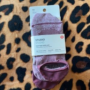 Lululemon STUDIO STUDIO socks